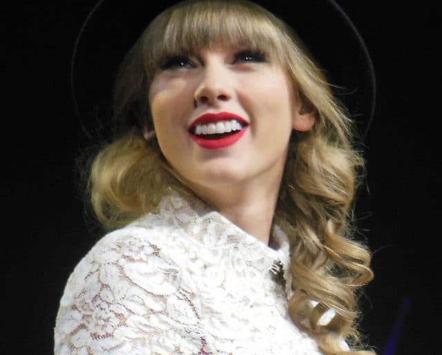 Taylor swifts birthday 640x514