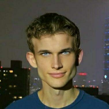 FaceApp 1589141585855