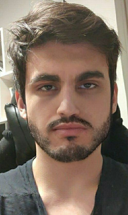 FaceApp 1589243410590