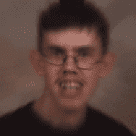 5772