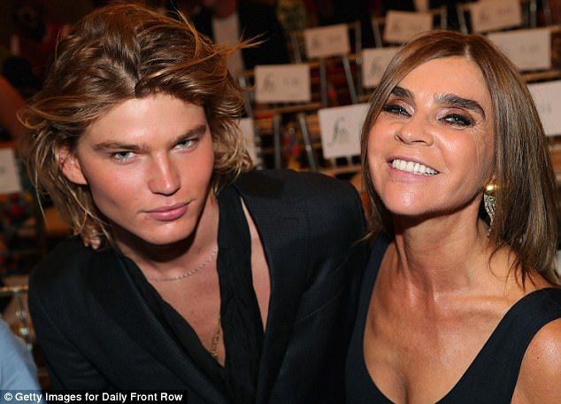 4411E23300000578 0 image a 35 1505167826420