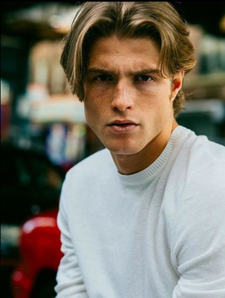 B455B686 5208 499D 9D37 8E9A5EE17242