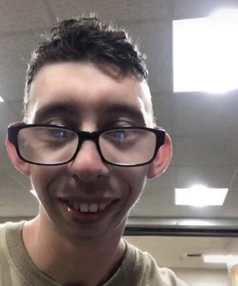 F634BDE6 68CF 4D50 B891 1AB225B4C38A