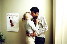 7c7bac5efbc07dacb376222ee0b22a67  a kiss scene