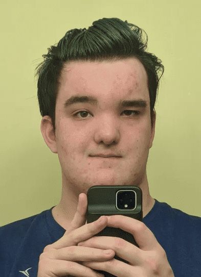 9B07B201 83C3 4F4C 8675 1A142220AC5B