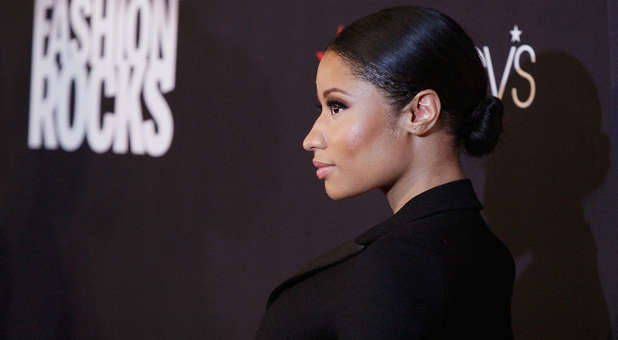 Nicki Minaj side Fashion Rocks red carpet