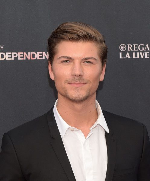 Amadeus Serafini 2015 Los Angeles Film Festival 4h8yOHXPcrSl Amadeus Serafini 2015 Los Angeles Film Festival 4h8yOHXPcrSl