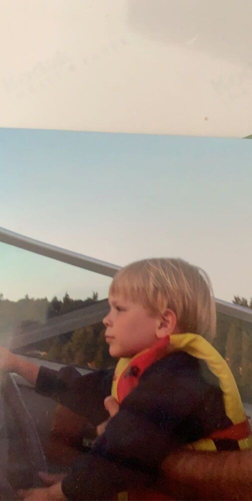 96875E46 64D1 47FB 9F3B F720DAE9F51E