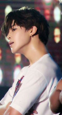 A862177379a541daf2305695ce701dbf  jimin neck jimin jawline