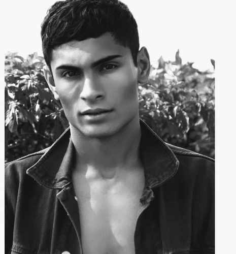 Hitesh2