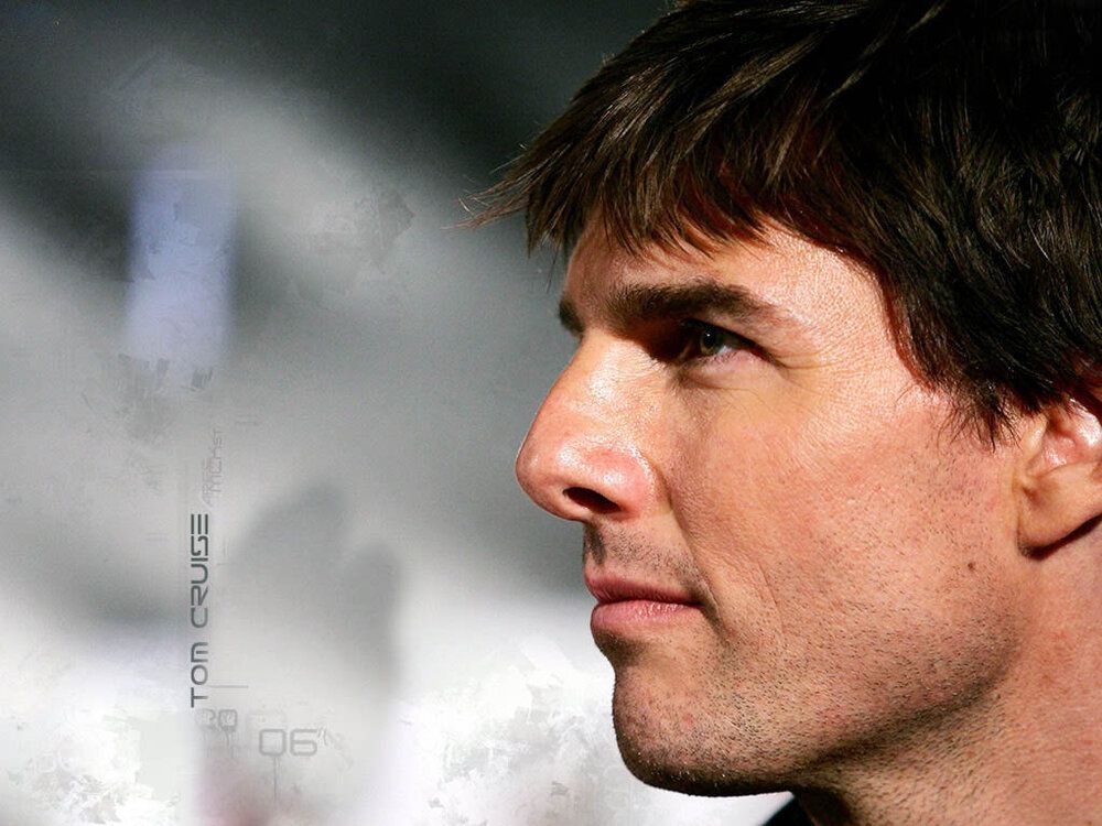 Sideface of Tom Cruise