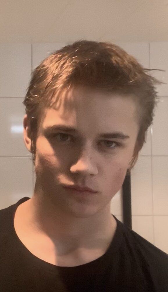 46B87D44 9CE9 4F66 8DBF 113186CC4486