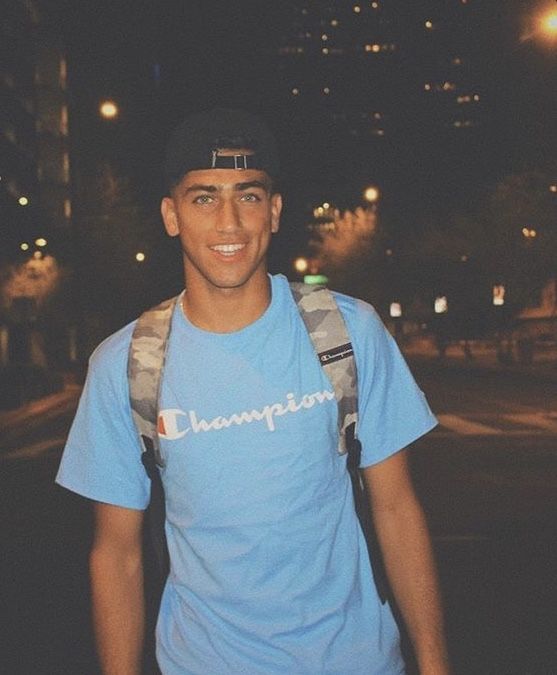 09A37B2D 0436 4481 ACA3 699277656786