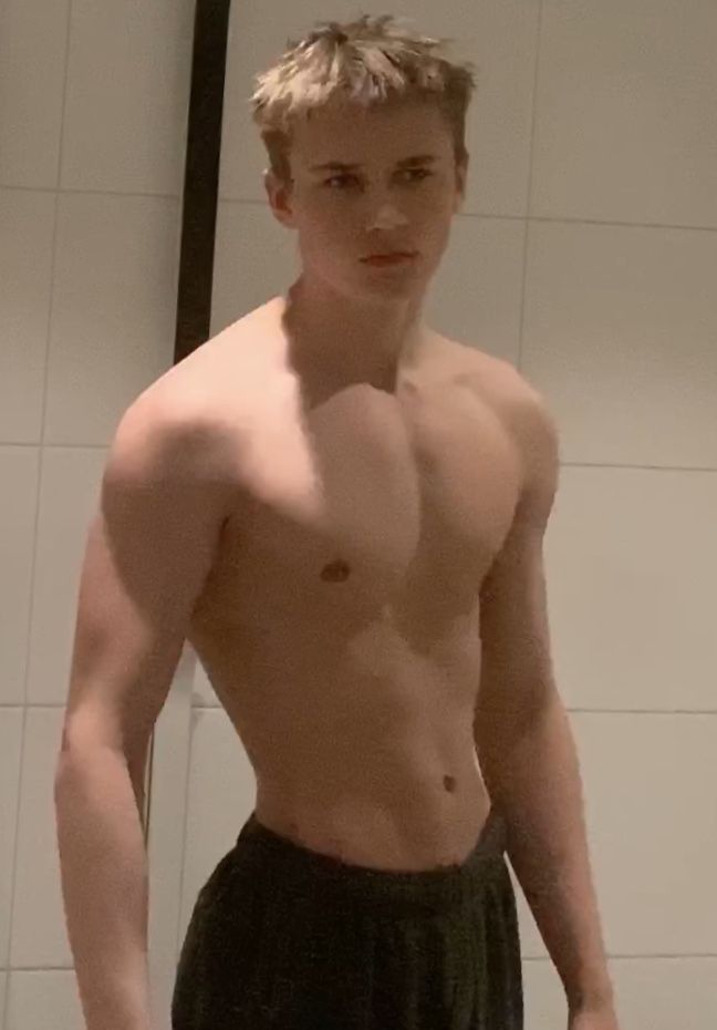 B00F9012 0BB4 4510 972A 8E391B260134