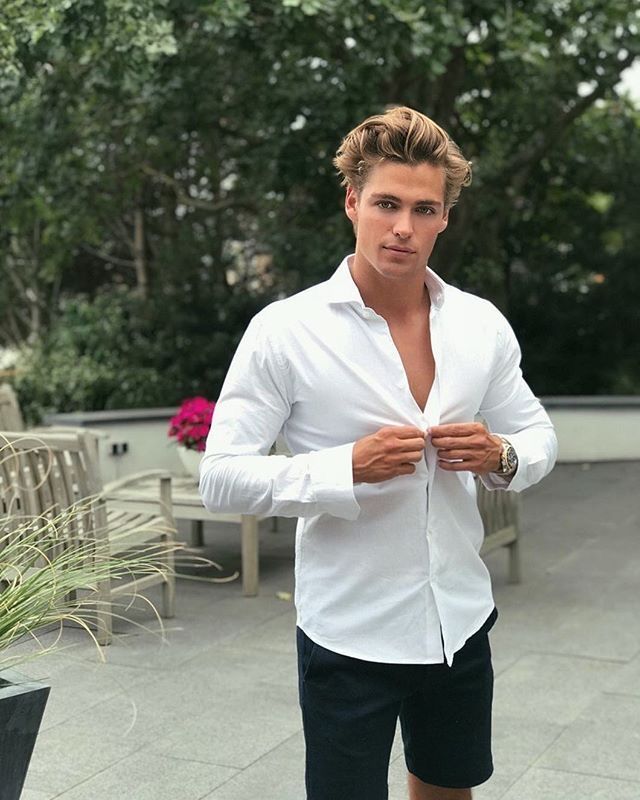 E4AA9DF6 16F0 4915 ACDD 0CCE1389C01B