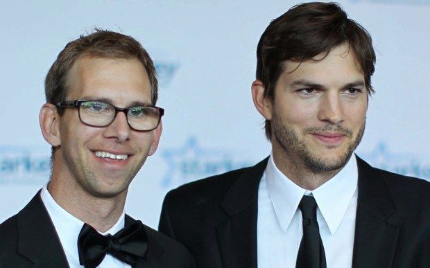 AshtonKutcher MichaelKutcher 1
