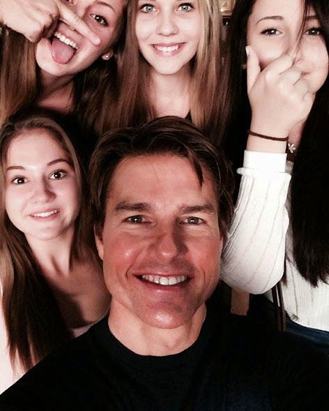 Selfiecruisetext5284163