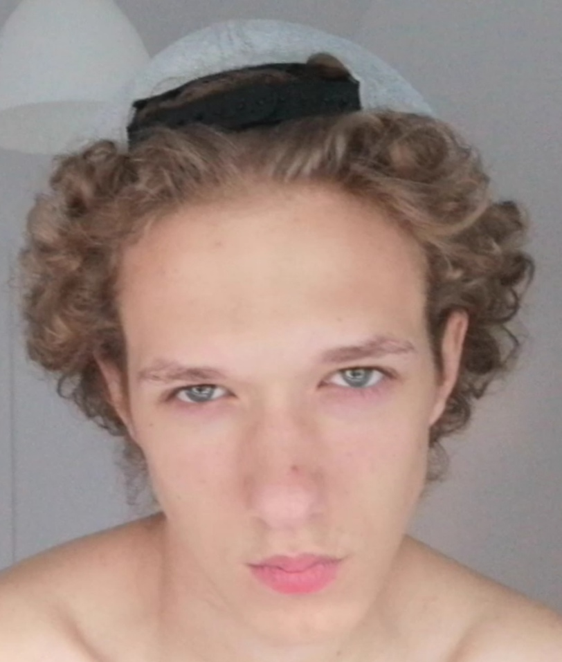 C7B46090 1F56 4025 A5F1 2CC7836EE68B