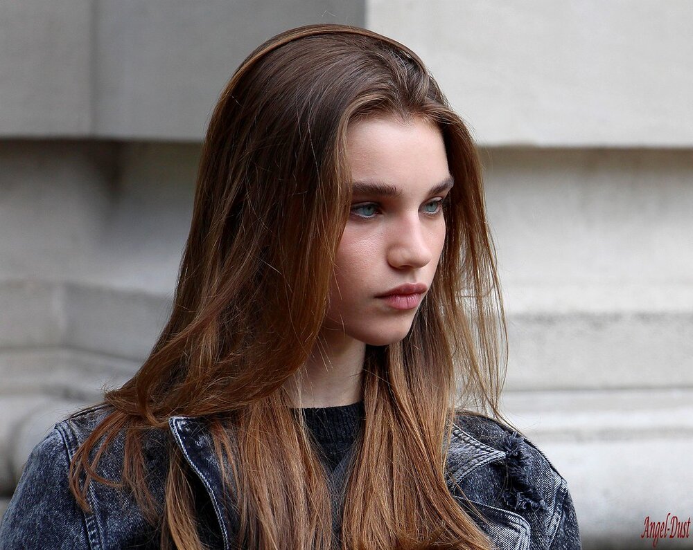 19BAD119 C90E 4E12 B43D 4F46E3916E29 19BAD119 C90E 4E12 B43D 4F46E3916E29