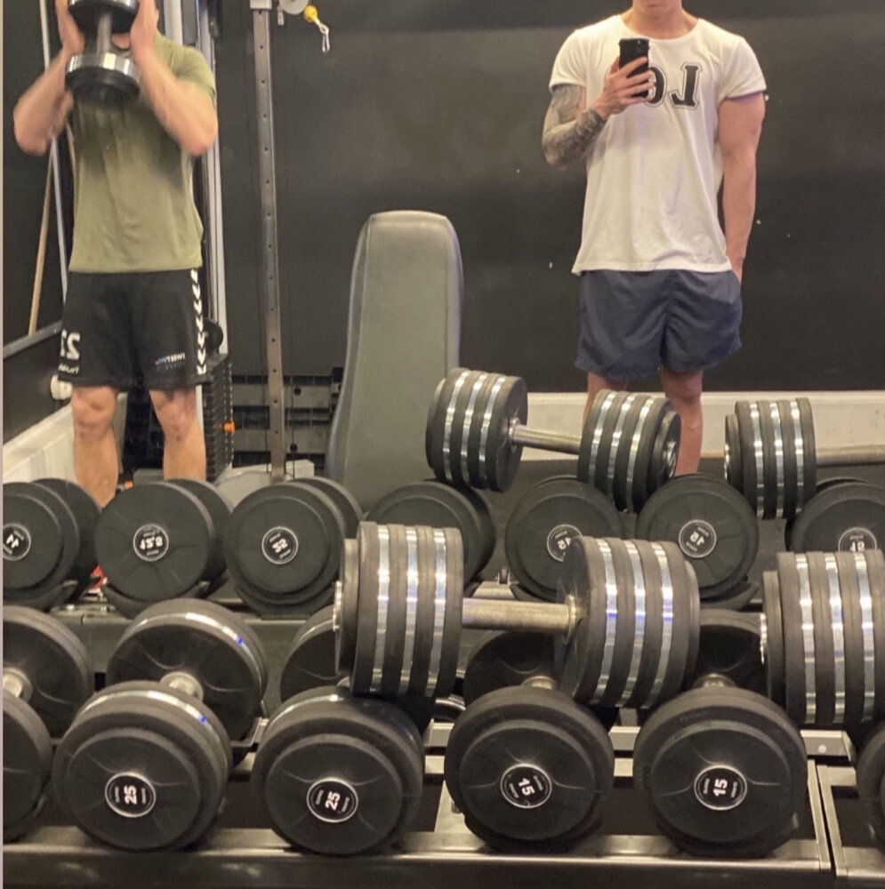 9A124034 571C 4E0C B3E0 05881ADB9406