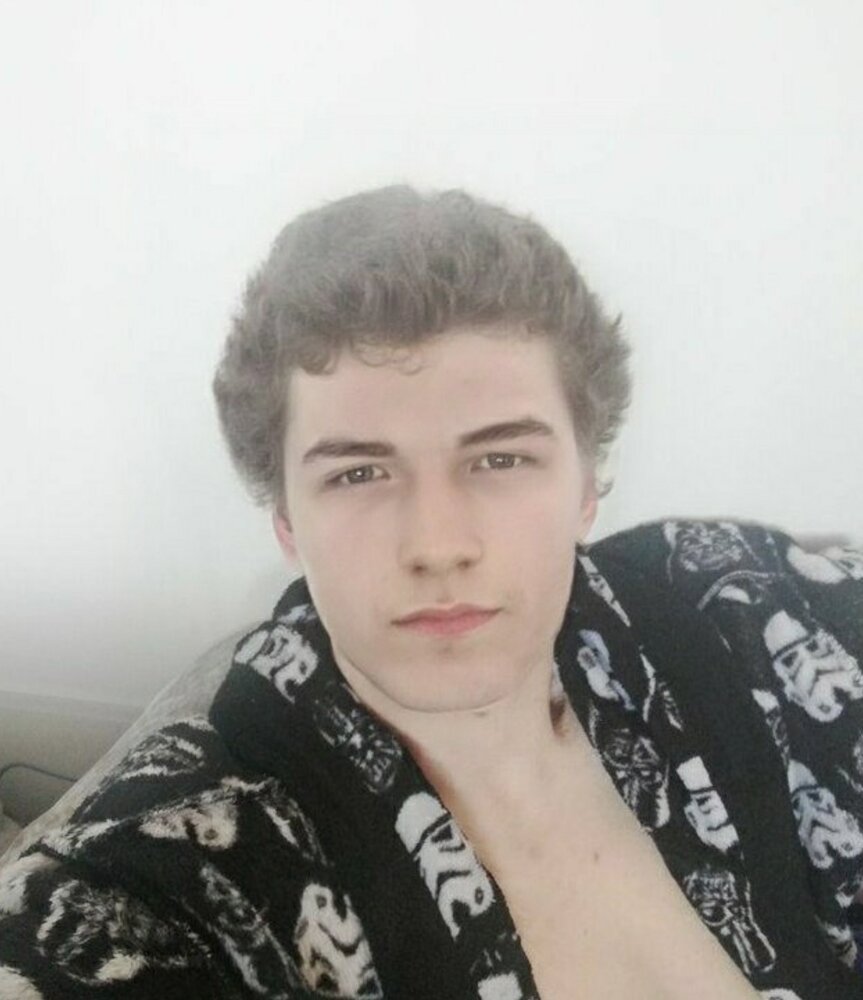 SmartSelect 20200630 173342 FaceApp