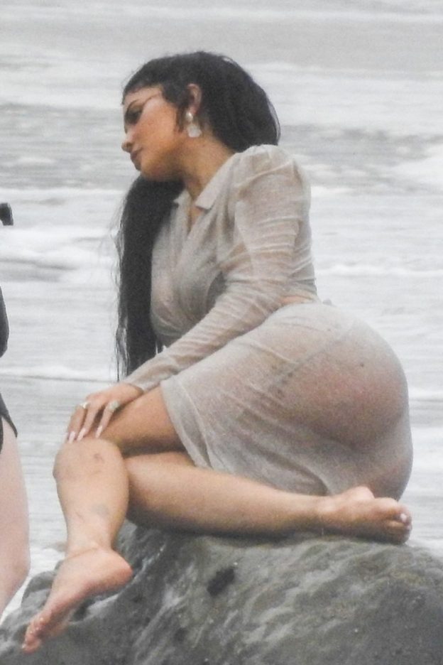 Kylie Jenner Sexy 2 768x1152 624x936