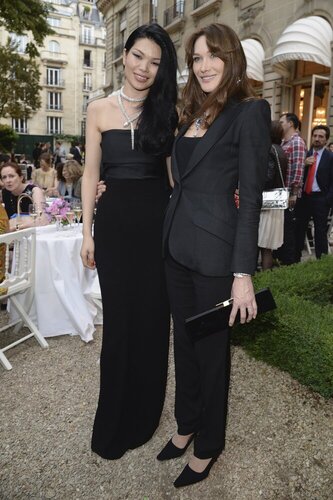 Lv Yan Carla Bruni decked black ensembles Bulgari jewels
