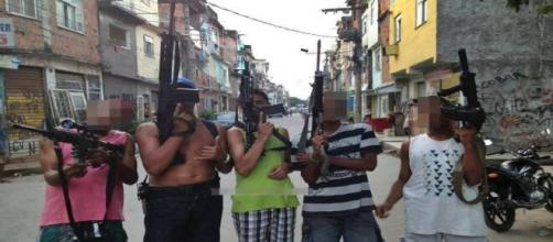 Traficantes ameacam comerciantes que abusarem do preco do alcool em gel arquivo blasting news 