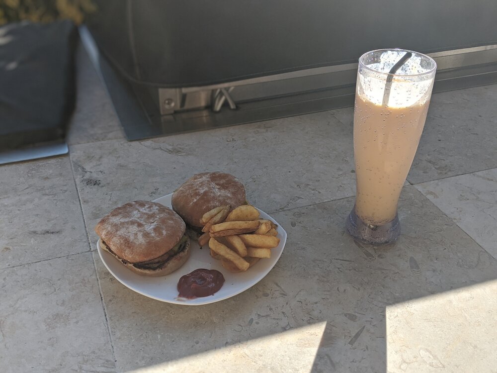 00100dPORTRAIT 00100 BURST20200703173542732 COVER