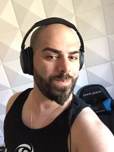 4B5BEF8A 8053 4A5E 93FB 9ABA1C62B4E9