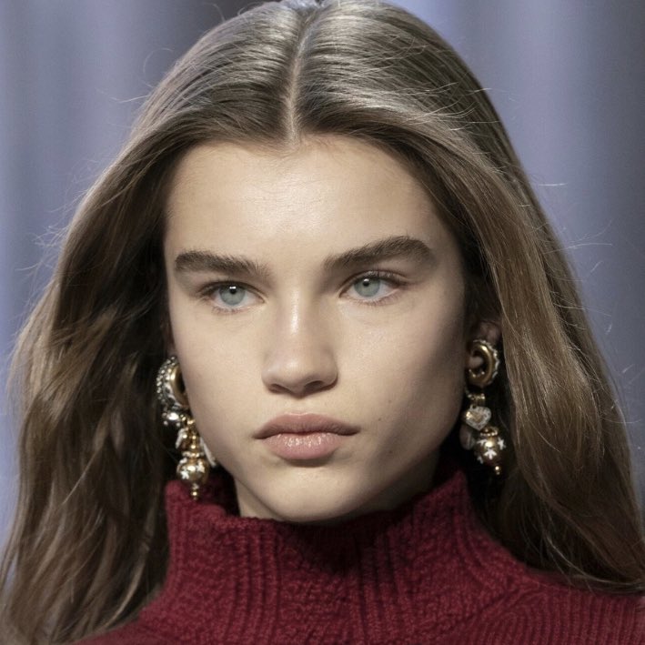 76ADEF54 CCB9 4144 8DEE 254C5944F2E9