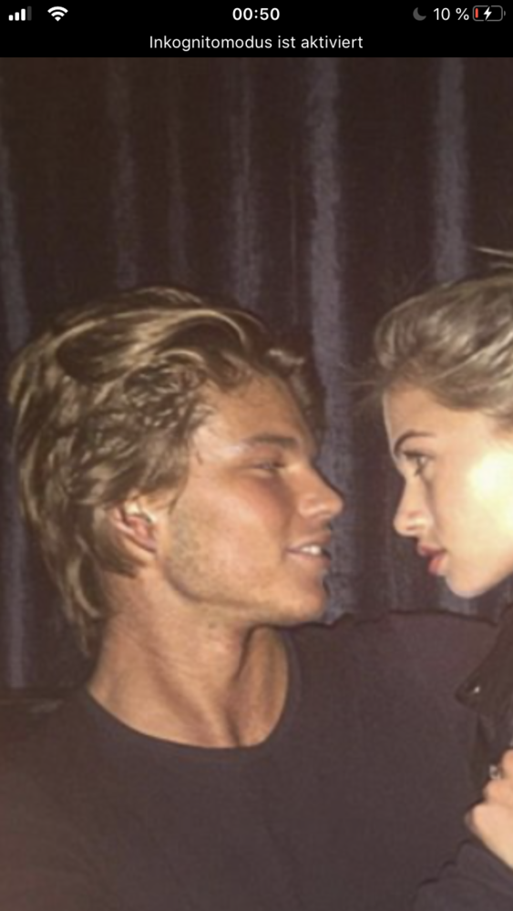 66B5E871 786D 47C5 8DB3 A531772E9D3A