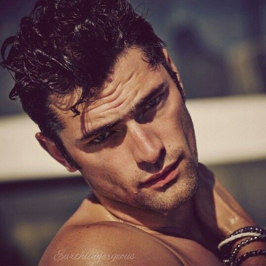 3C172A64 6C6C 4959 A03F 464AF8F08D56