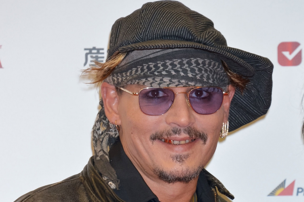 Grateful Johnny Depp at the Peoples Choice Awards I came here for you the people
