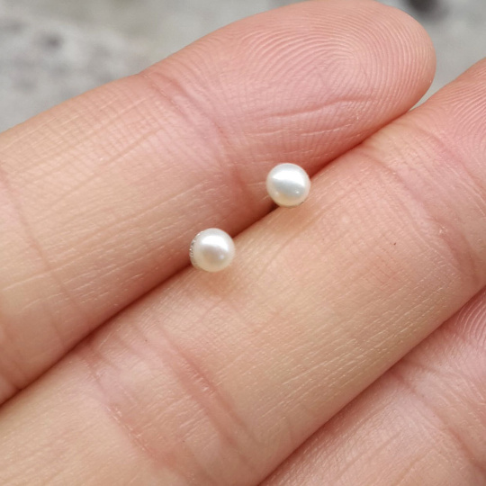 3 4m2m 20pearl 20studs original