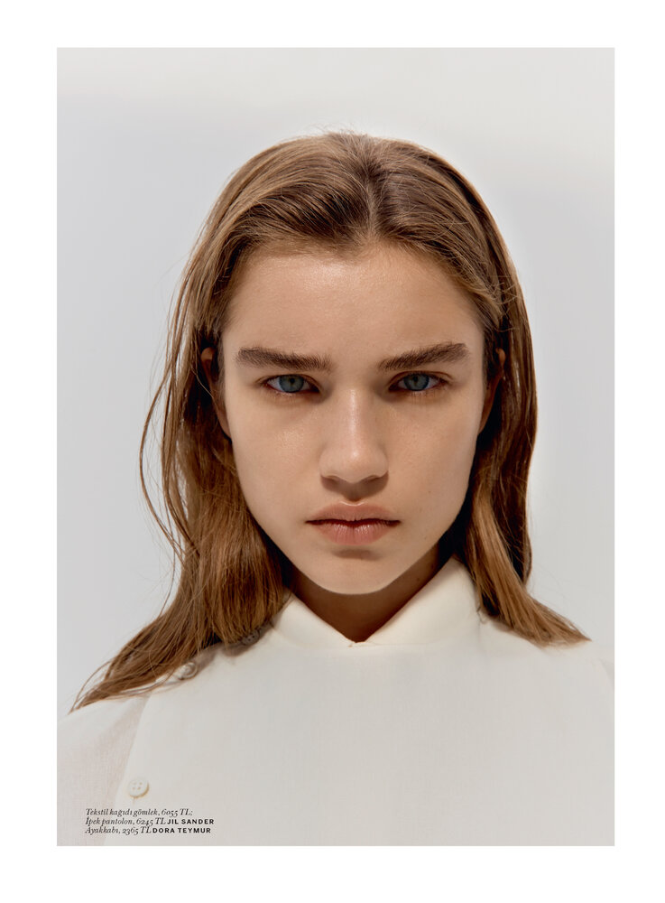 Vogue turkey october 2019 meghan agnes lloyd platt konca aykan348ff6aa585d9e1557297ba7f44ef0885
