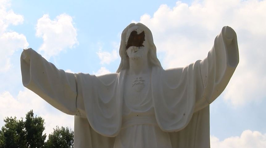 Jesus statue destroyed