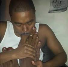 Quan. on Twitter: Meanwhile..... @lilduval out here sucking toes ...