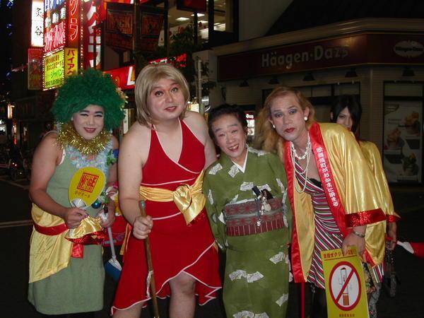 158345 Japanese Drag Queens 0