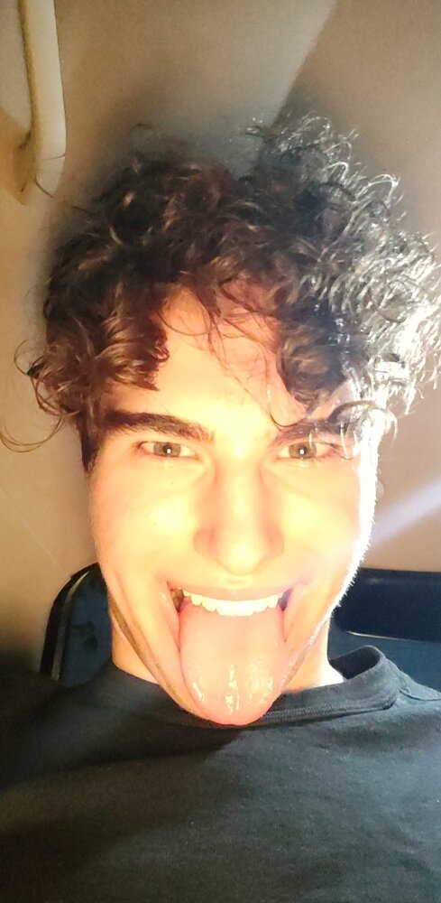 Snapchat 1749367302