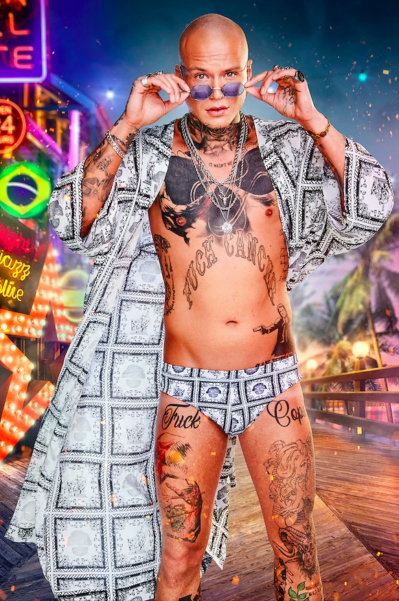 9D4B8E7F 4404 4900 A4D3 B29FCC664EF6