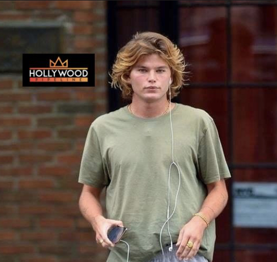 90627683 AFAA 4170 A7A2 57557EC19B00