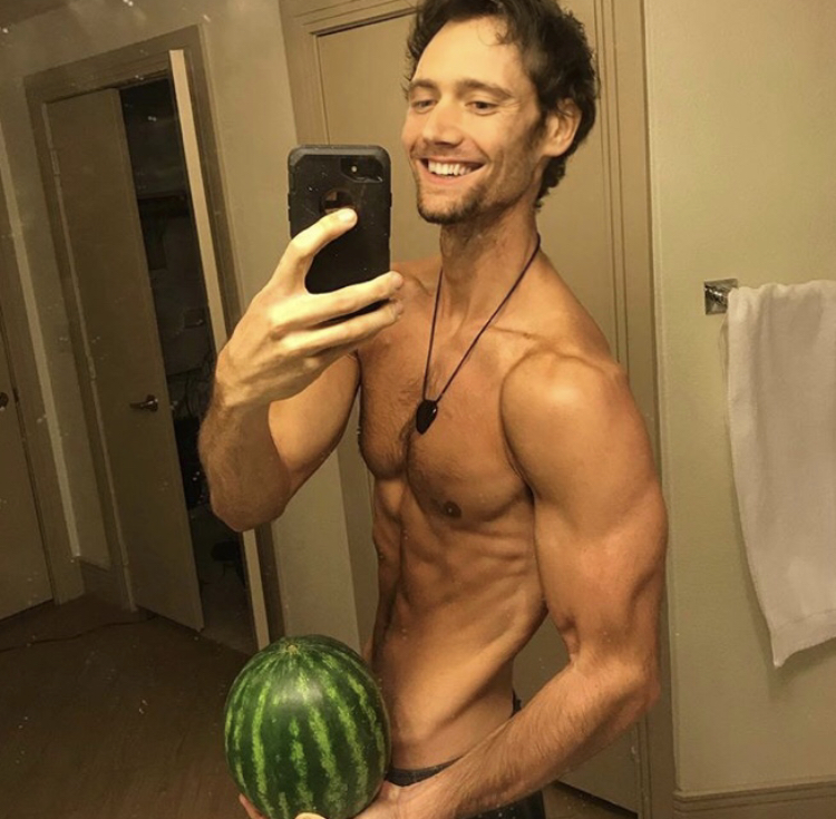 E37A6349 FF48 4001 B27B FBFC8C602EE9