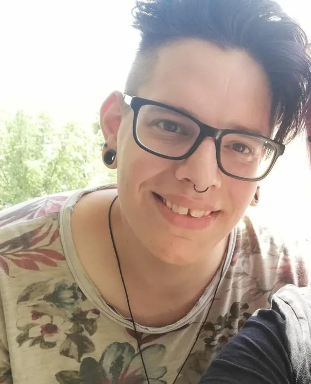 E8E172BC F8F6 4F18 8F2B 6152444BA457