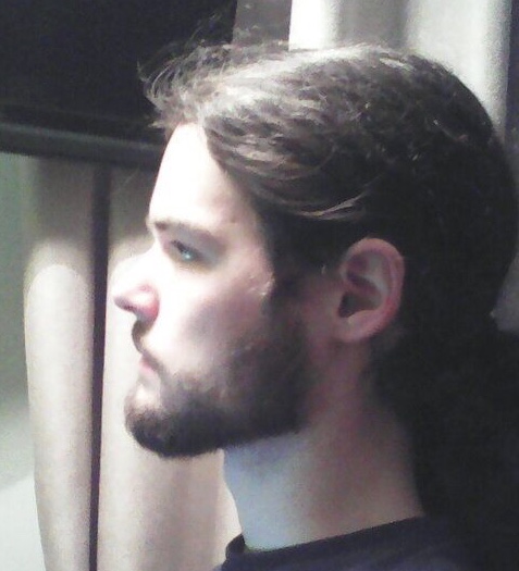 7E10389E CF49 472B 930A 6665EEBA1B3C