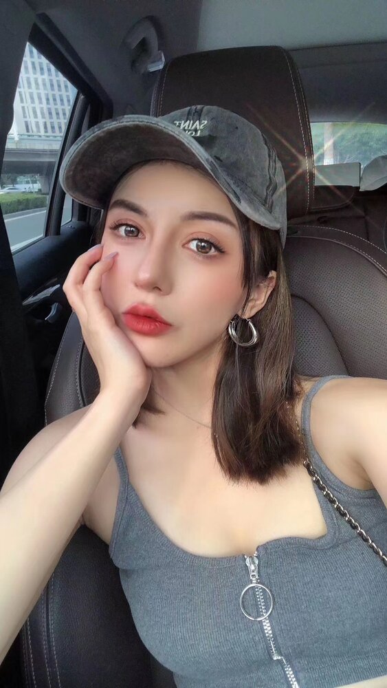 8CCF2695 A31D 4B2B BB9D 5D7E139F5172