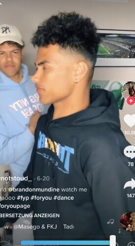 12B808CF 9A3B 4B38 A027 0E8CDDC030A3