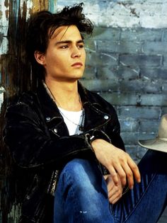 0ec8ef08609ebb8a004a2a2ad8c56cad  young johnny depp heres johnny