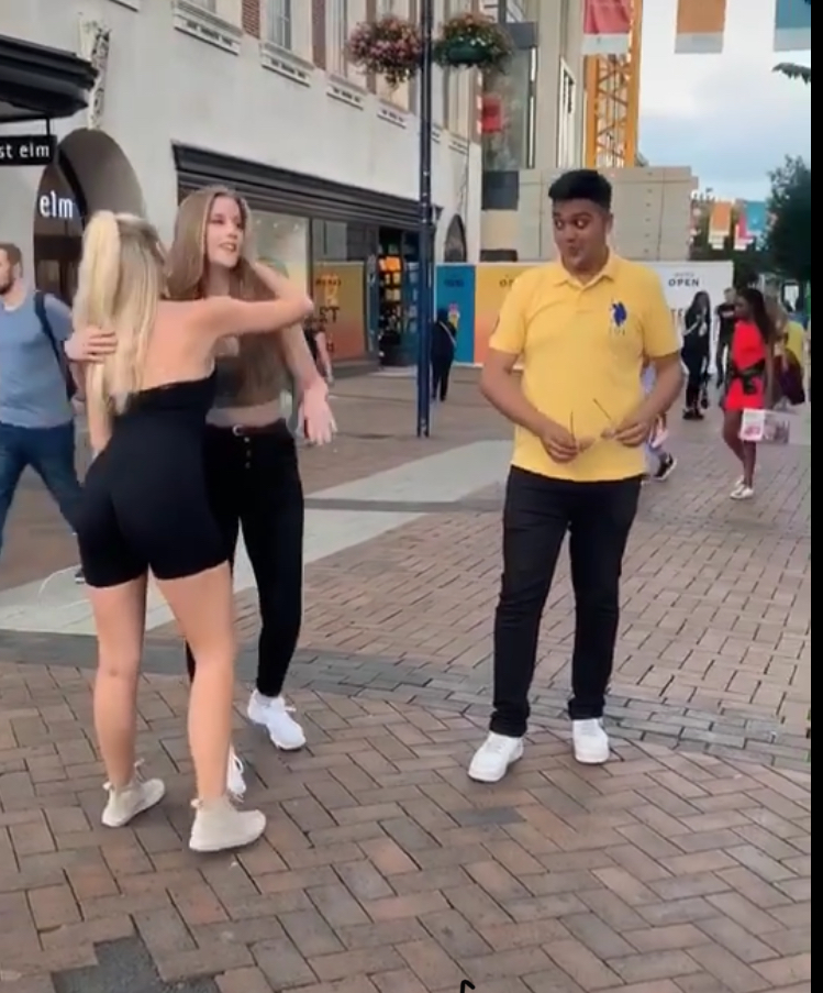 F27E8C41 68FF 479B B2B6 610B50B48C2E