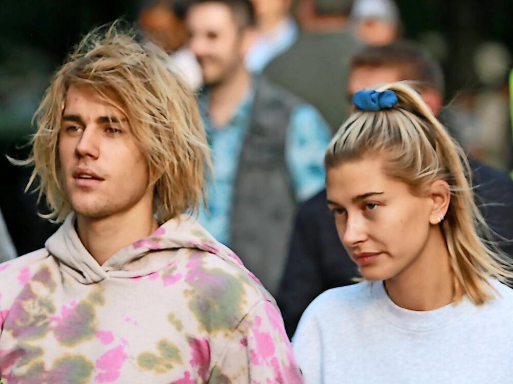 Kuesschen Foto Justin Biebers Mama ist begeistert von Hailey Baldwin reference 4 3